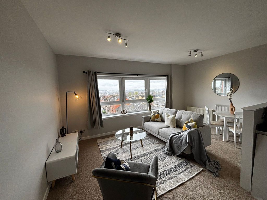 Property photo 2 of 12 Photo 2