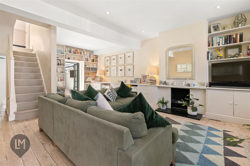 Property photo 2 of 9 Reception Room