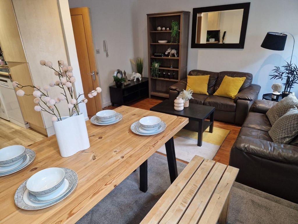 Property photo 3 of 11 Picture No. 24