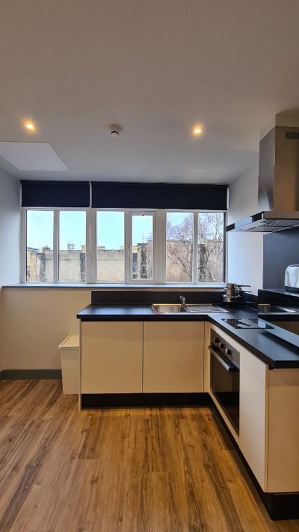 Property photo 2 of 8 Room 45, Renaissance Works, 103 New Street, Huddersfield, HD1 2Tw