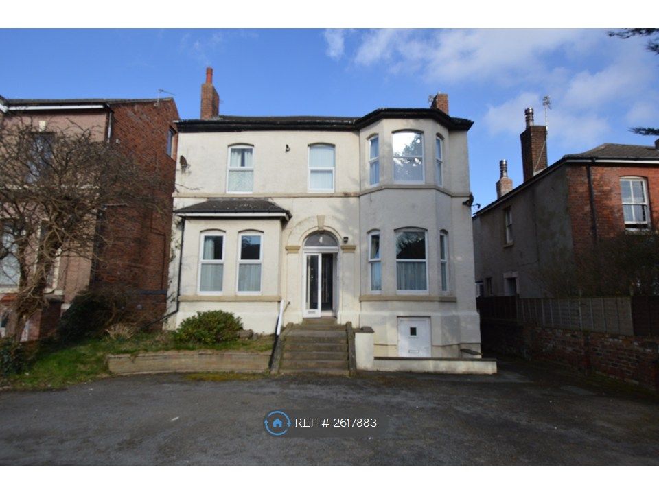 Property photo 1 of 12