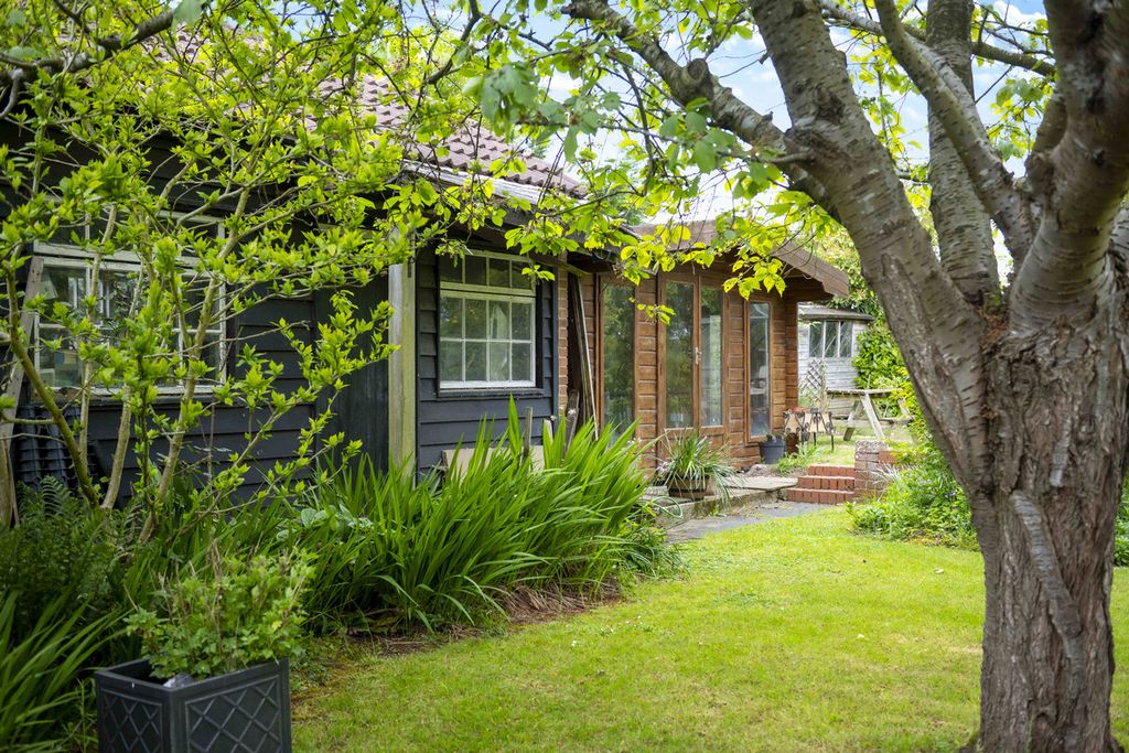 Property photo 3 of 22