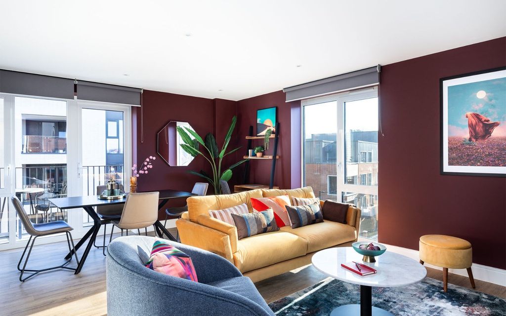 Property photo 1 of 9