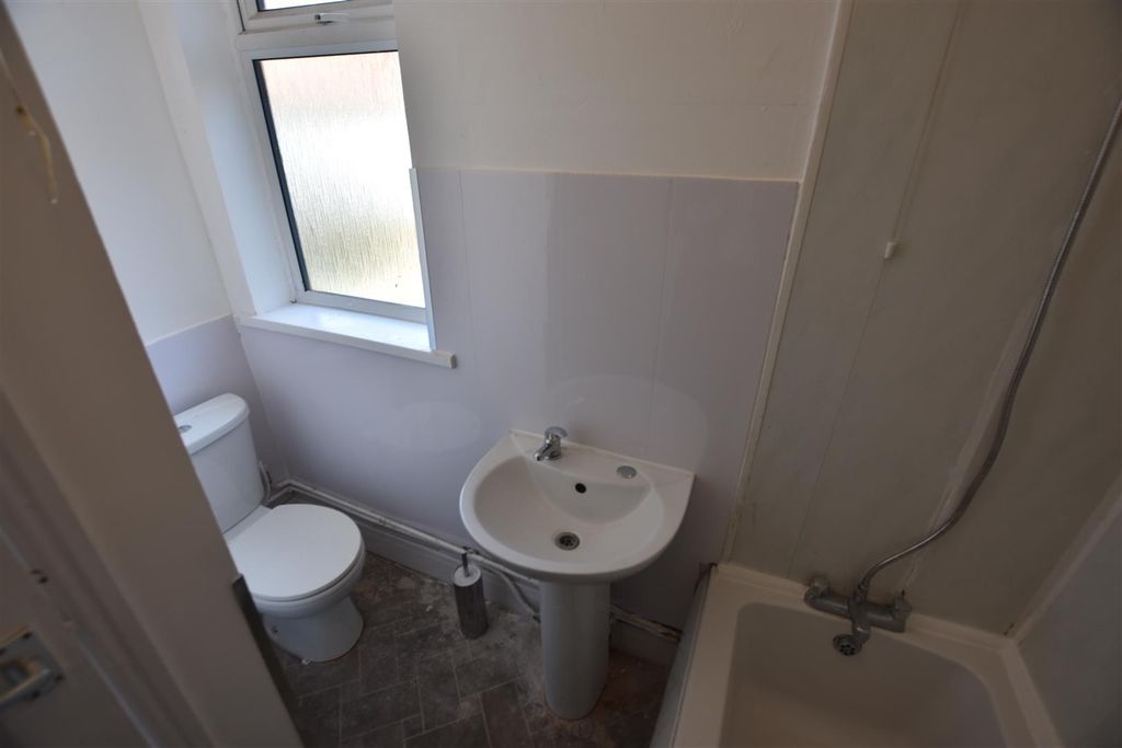 Property photo 2 of 6 Dsc_0017.Jpg