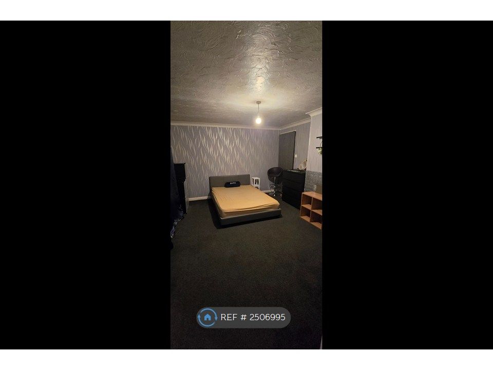 Property photo 2 of 3