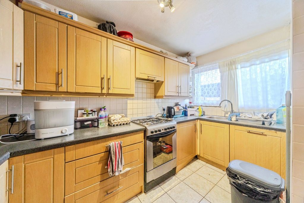 Property photo 2 of 14 Pbox-Img.Jpg