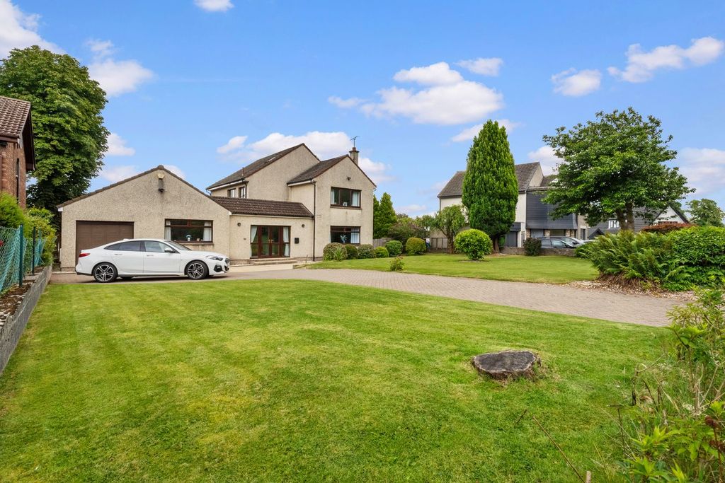 Property photo 1 of 58
