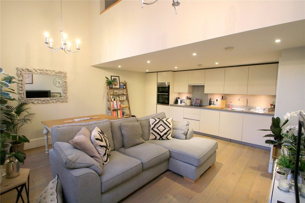 Property photo 1 of 20 Picture No. 23