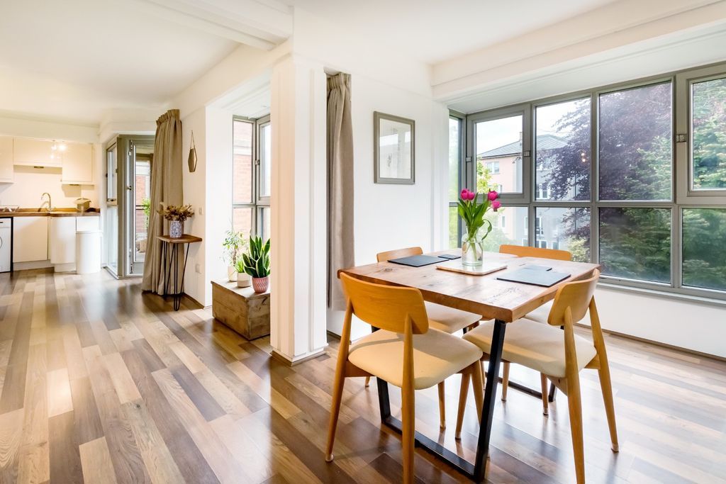 Property photo 2 of 15 Dining Area