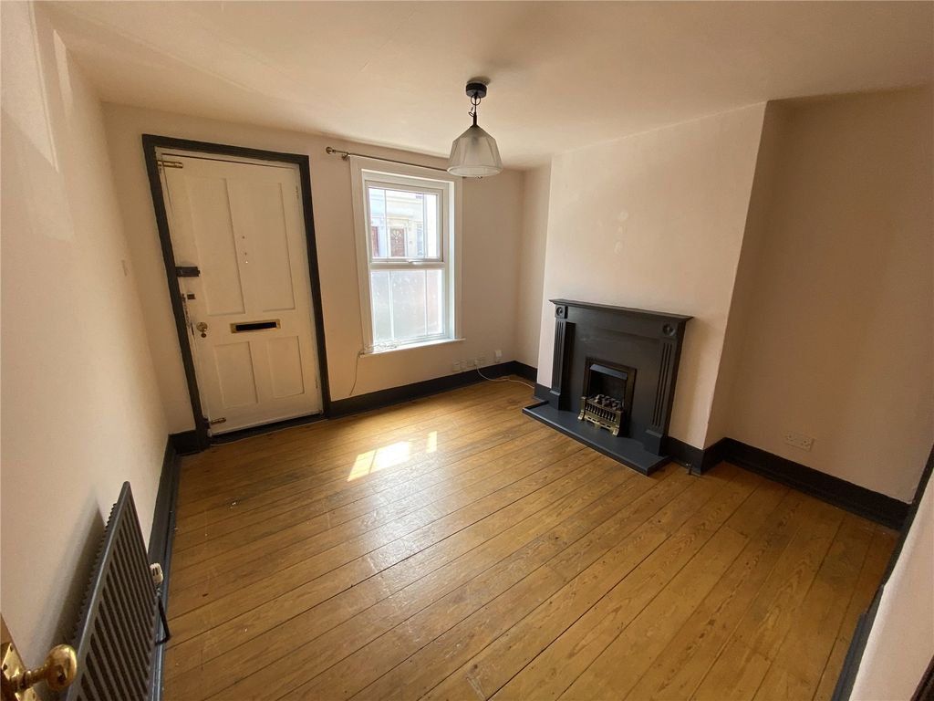 Property photo 2 of 11 Picture No. 22