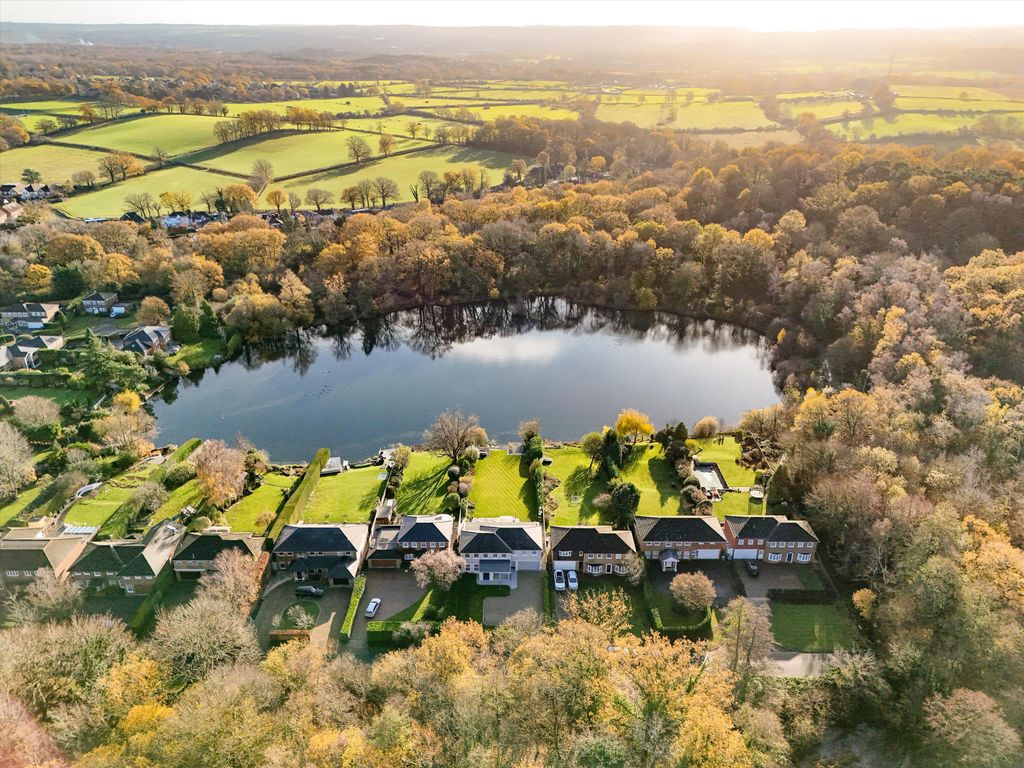 Property photo 2 of 24 Image