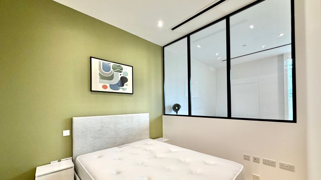 Property photo 3 of 22 Bedroom