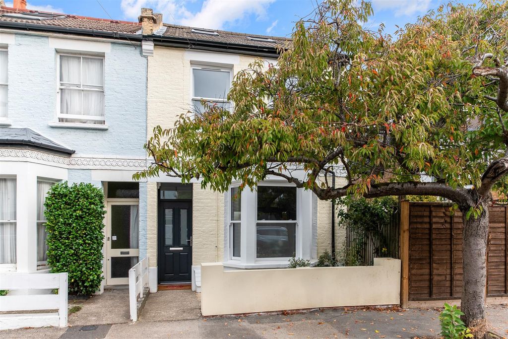 Property photo 1 of 15