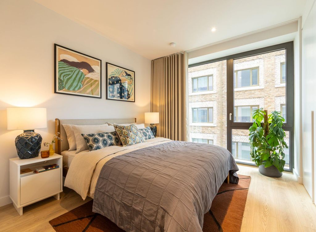 Property photo 1 of 16 Image