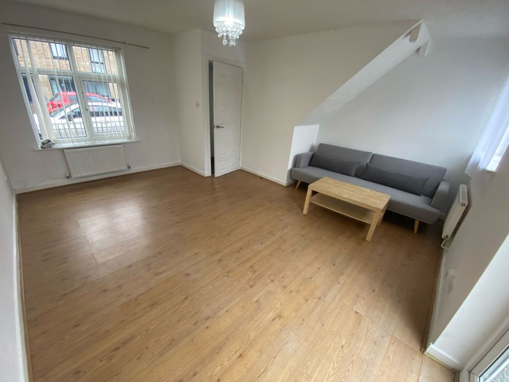 Property photo 3 of 13 Gallery