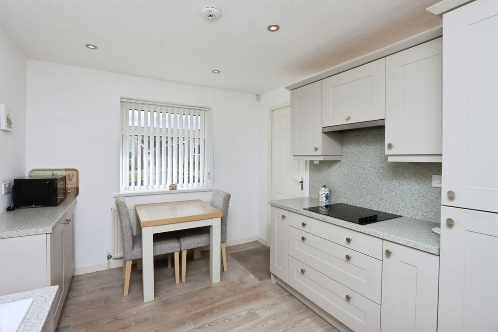 Property photo 3 of 12 Pbox-Img.Jpg