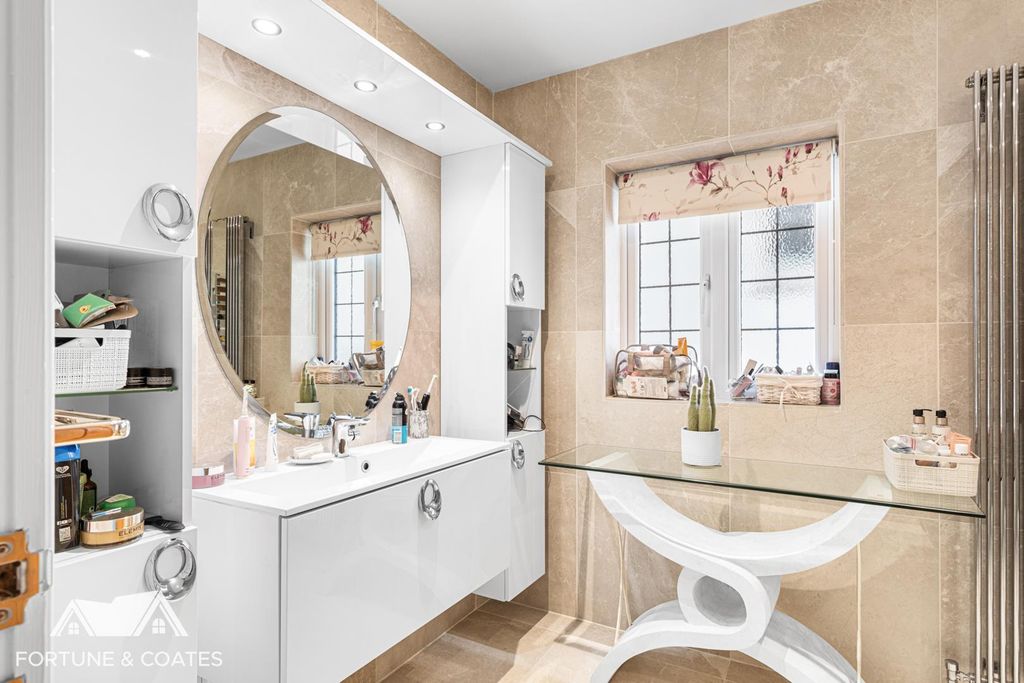 Additional image 25 of 6 bed detached house for saleSheering Road, Harlow CM17
