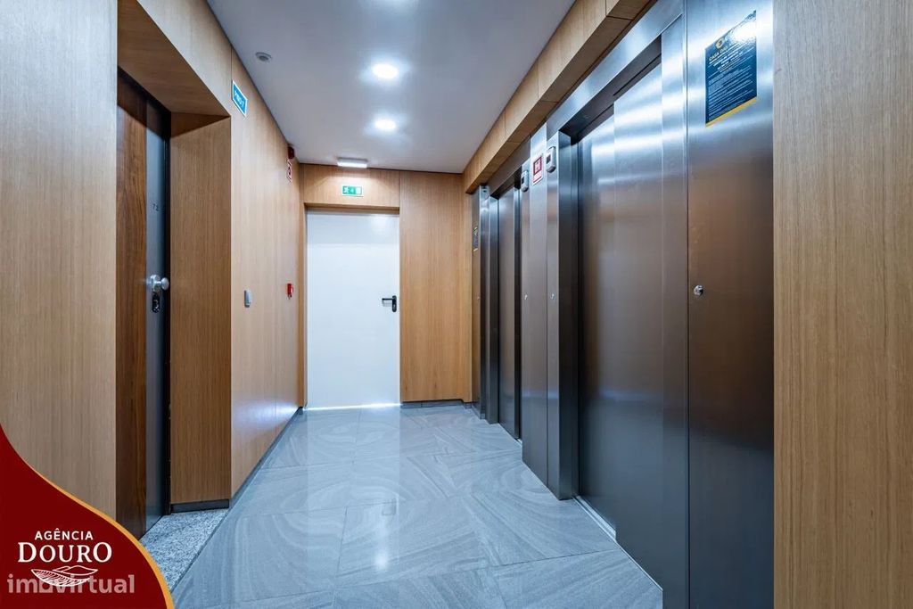 Property photo 3 of 28