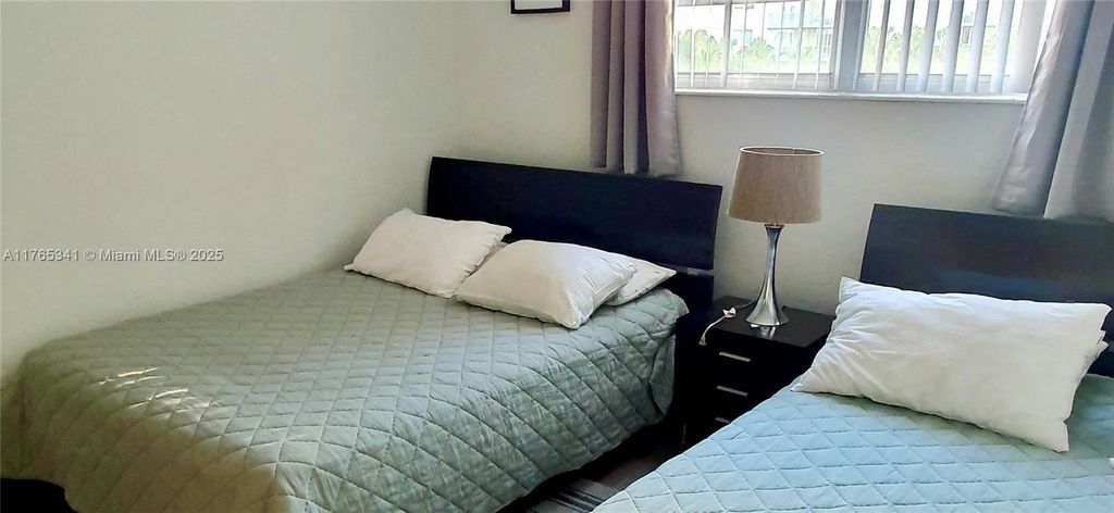 Property photo 3 of 19 <Alttext/>