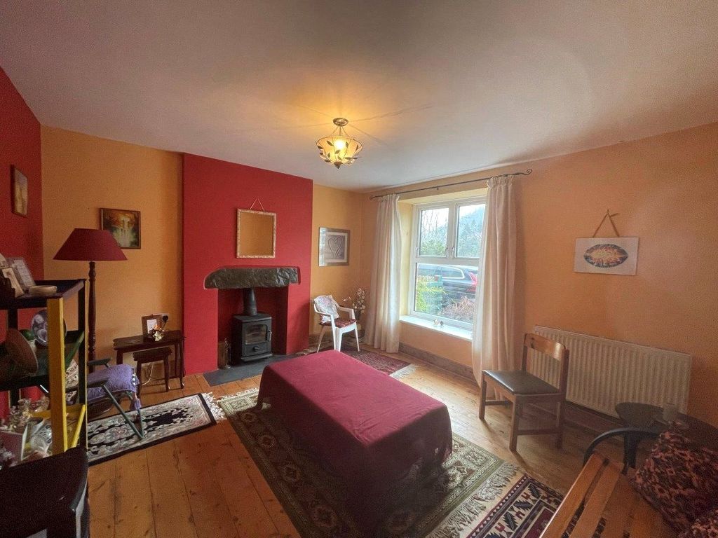Property photo 2 of 14 Picture No. 04