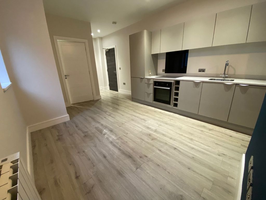 Property photo 3 of 6 Picture No. 23