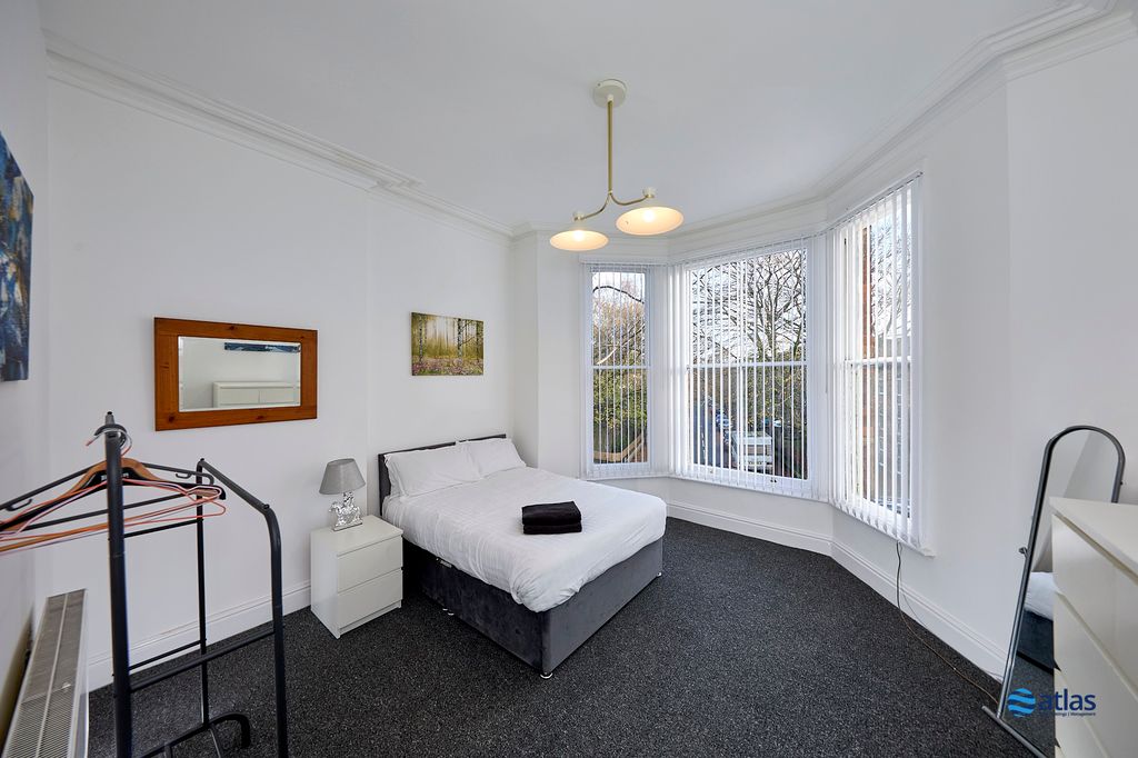 Property photo 3 of 13 Bedroom