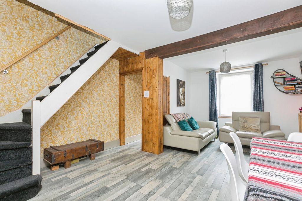 Property photo 3 of 13 Pbox-Img.Jpg