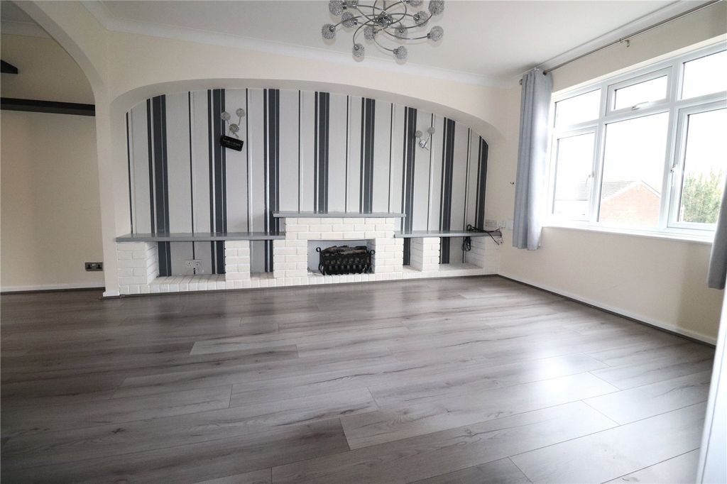 Property photo 2 of 14 Reception