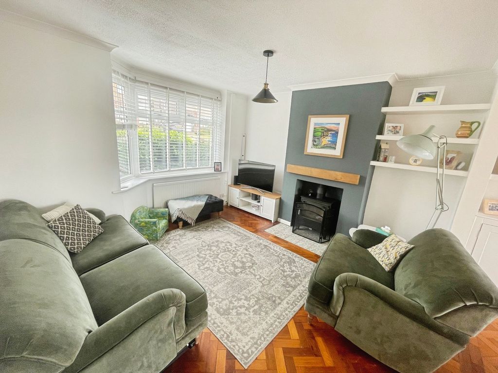 Property photo 2 of 30