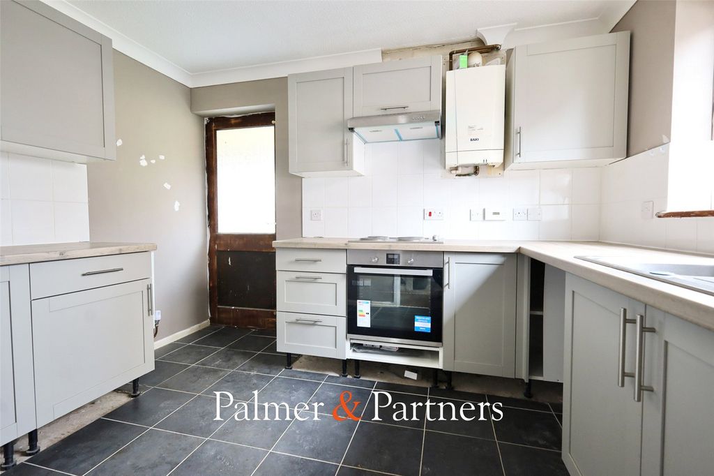 Property photo 2 of 14 Picture No. 04