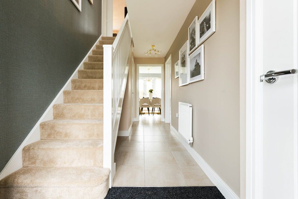 Property photo 2 of 13 Stunningly Bright Hallway