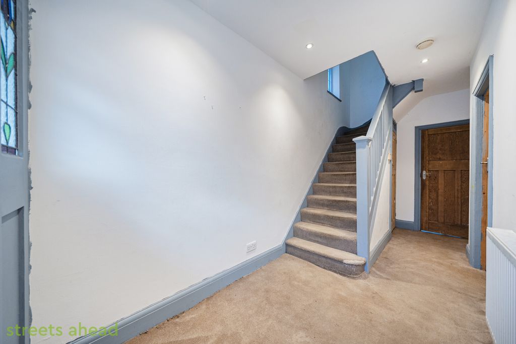 Property photo 3 of 19 Ff868Ffe-4253-4Bf...