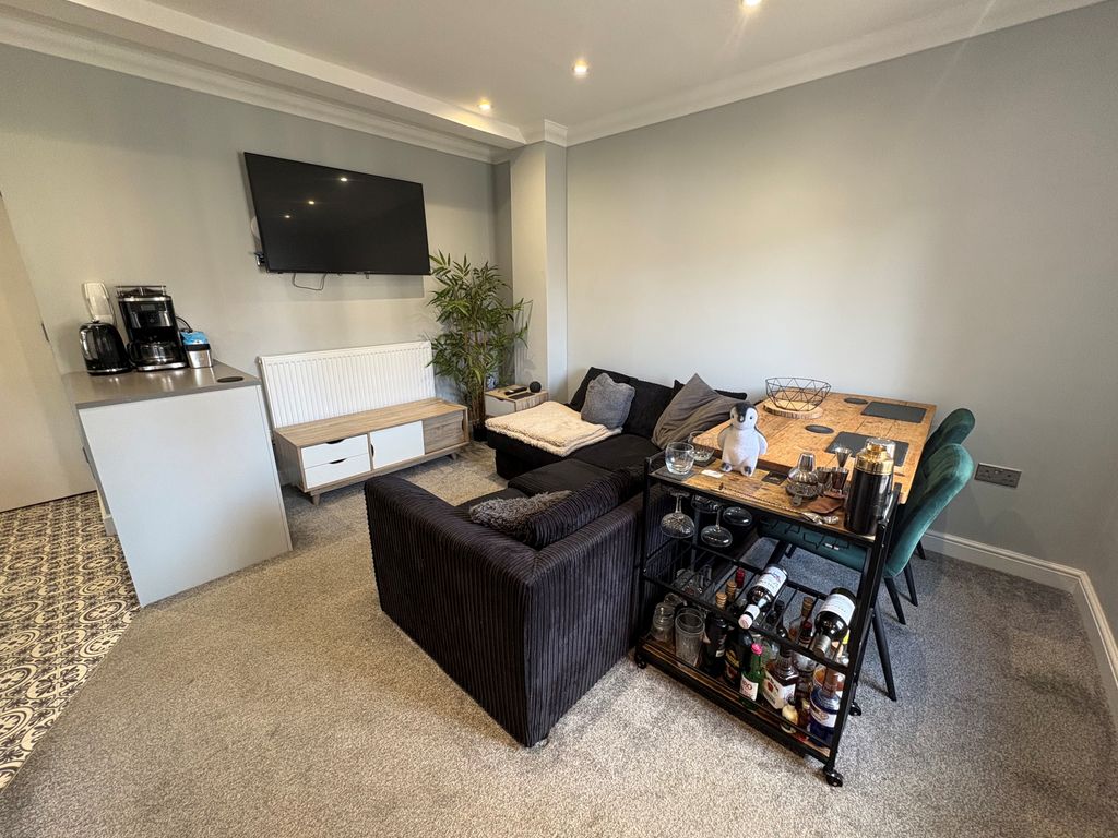 Property photo 3 of 10 Living Room