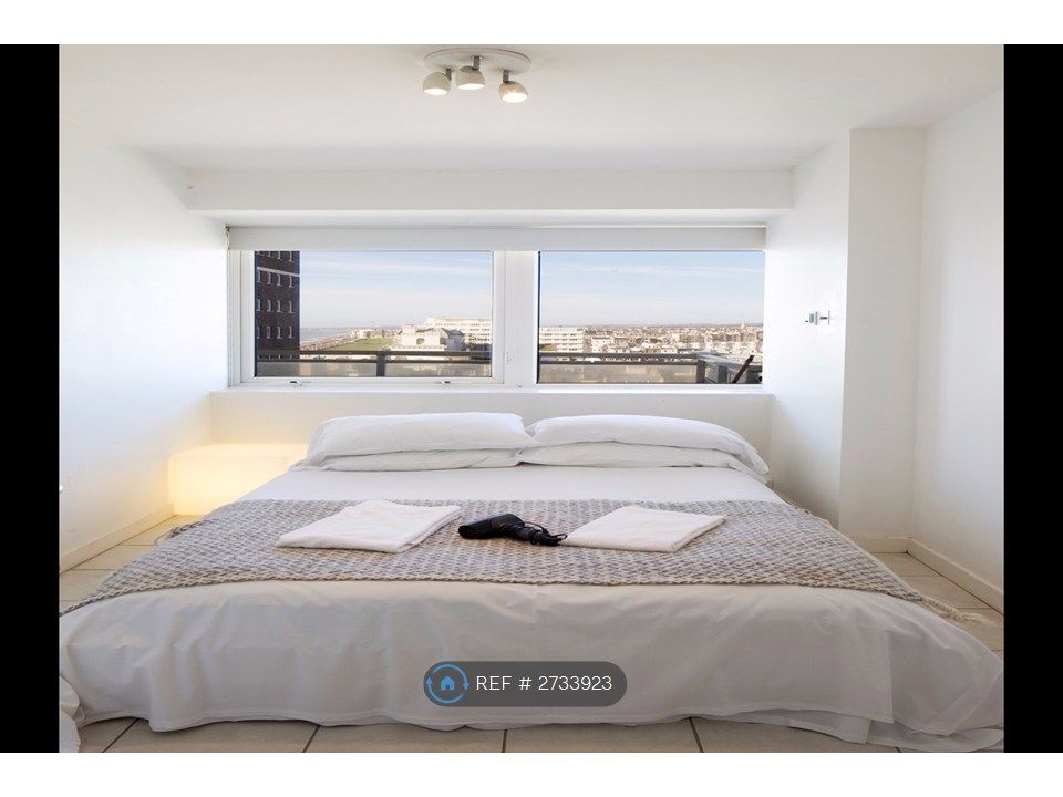 Property photo 2 of 23 Bedroom 2