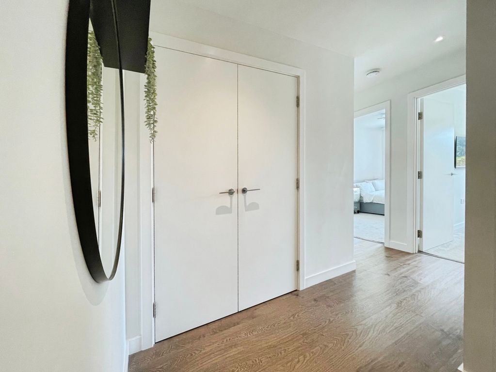 Property photo 3 of 16 Pbox-Img.Jpg