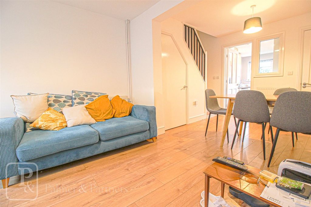 Property photo 3 of 14 Open Plan