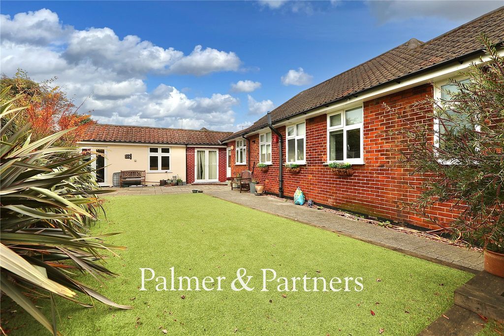 Property photo 2 of 27 Picture No. 04