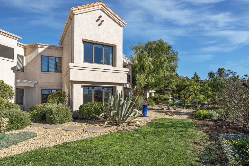 Property photo 2 of 10 <Alttext/>