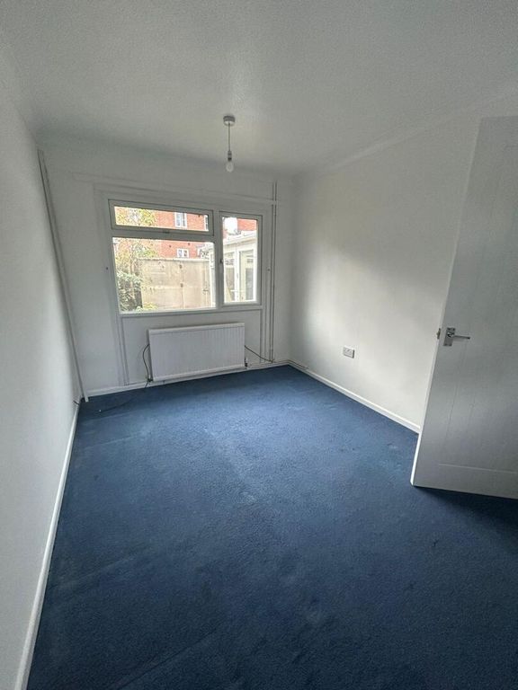 Property photo 3 of 19 Bedroom