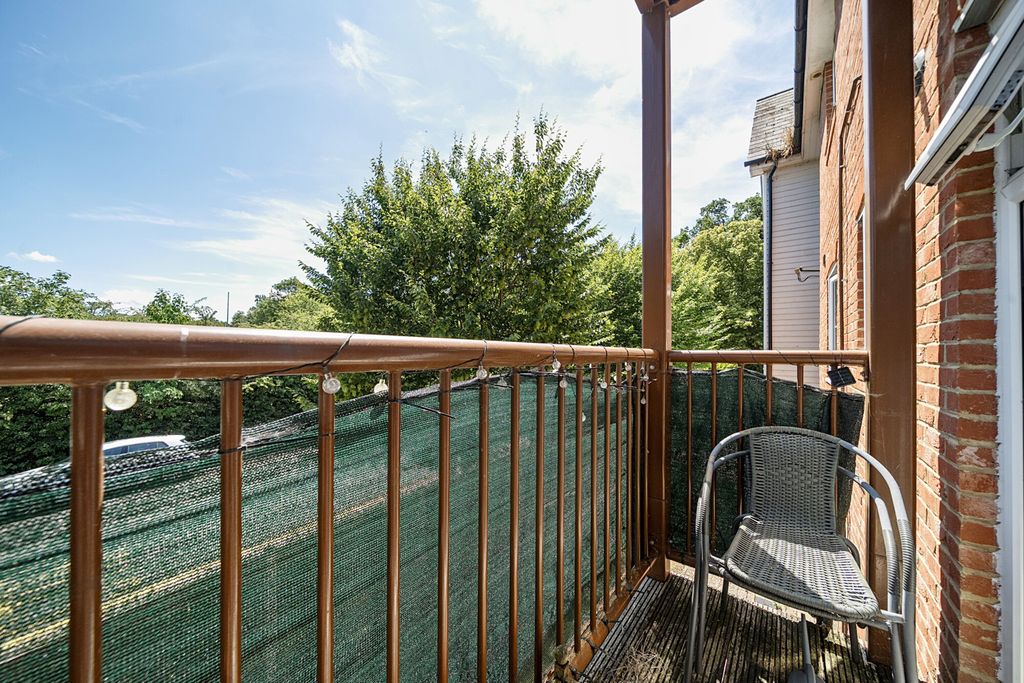 Property photo 2 of 12 Balcony