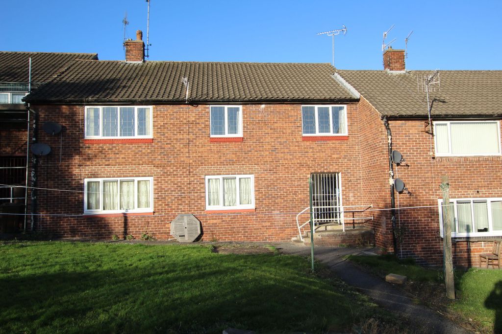 Property photo 1 of 27