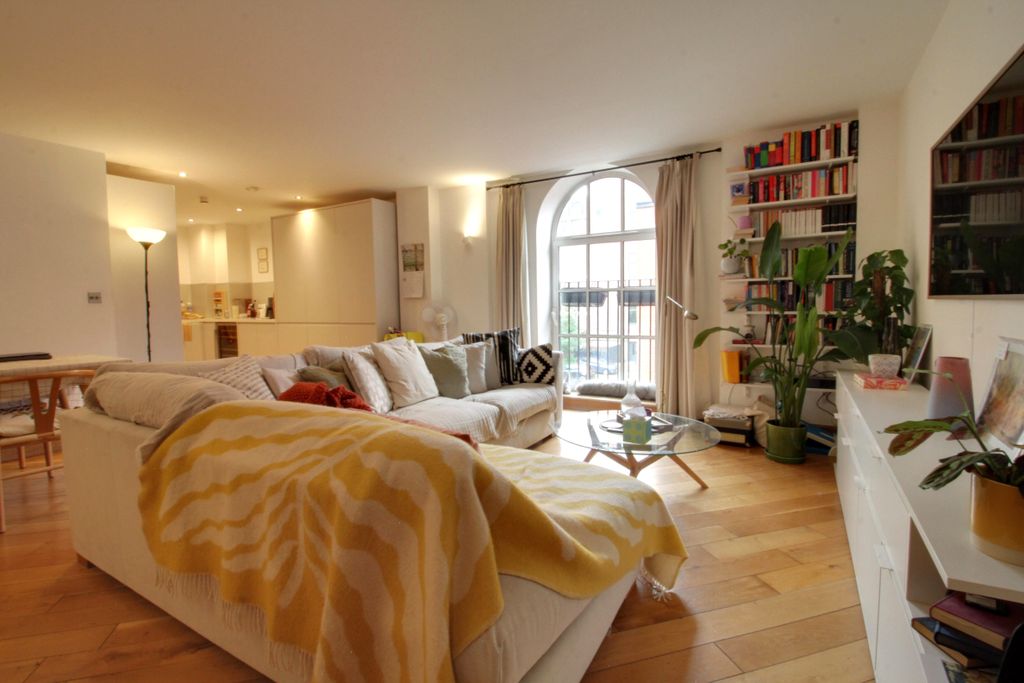 Property photo 2 of 22 Img_4973-Img_4975