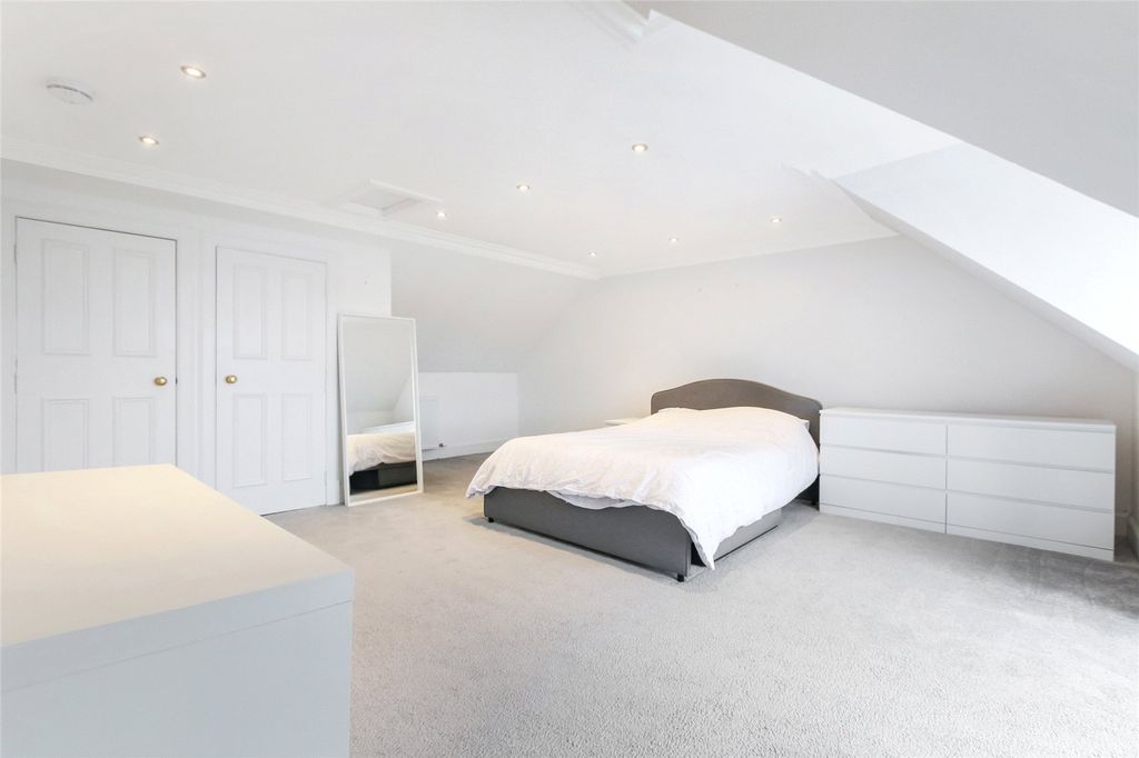 Additional image 15 of 2 bed flat for saleRoseangle, Dundee, Angus DD1