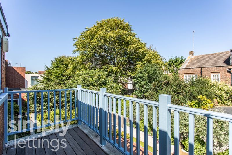Additional image 37 of 8 bed property to rentPalmeira Avenue, Hove BN3