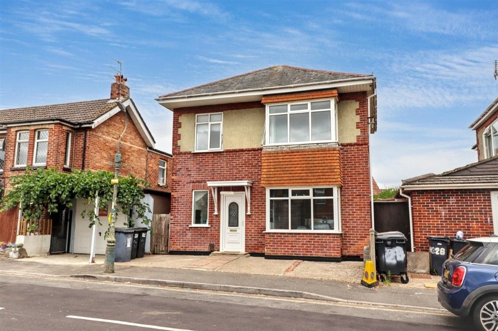 Property photo 1 of 5