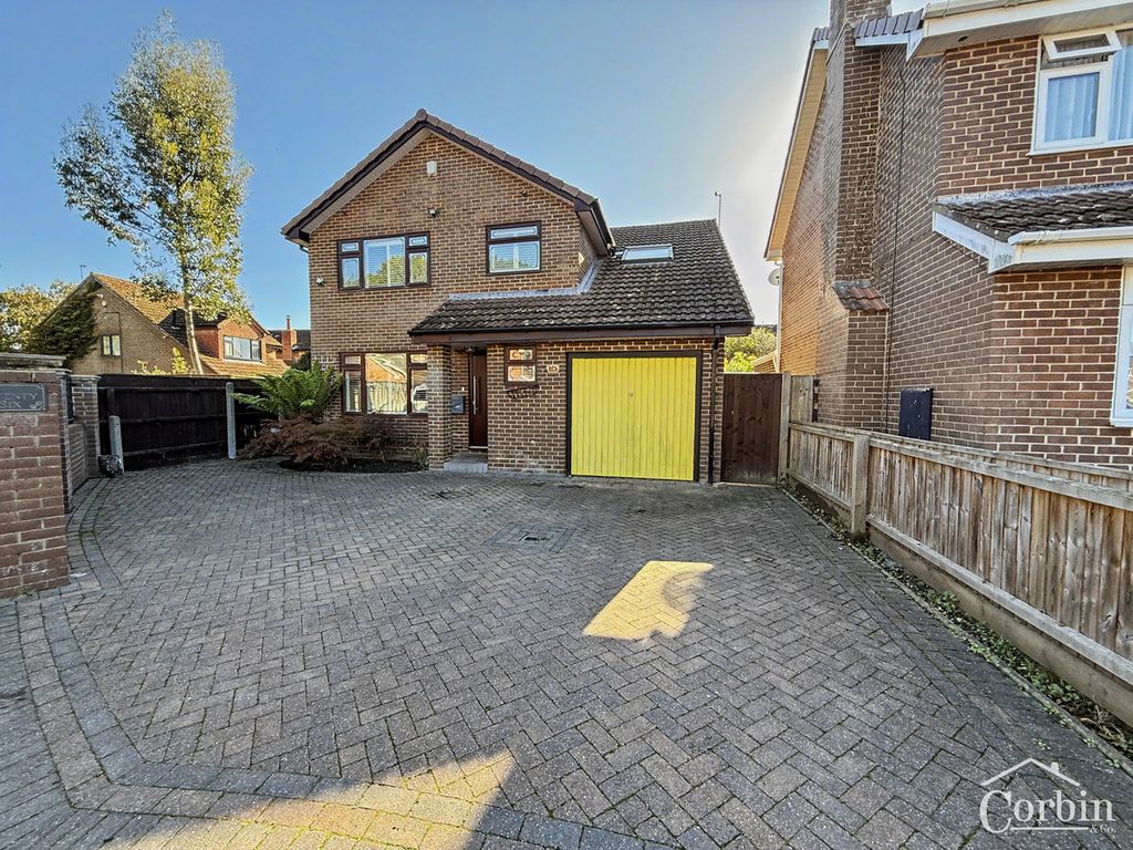 Property photo 1 of 21