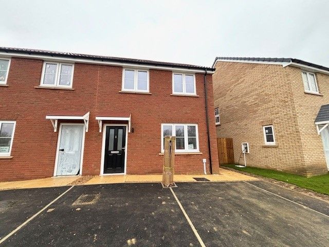 Property photo 1 of 10 Front