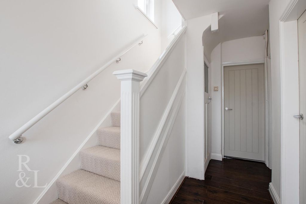 Additional image 4 of 3 bed flat for saleAbbey Road, West Bridgford, Nottingham NG2