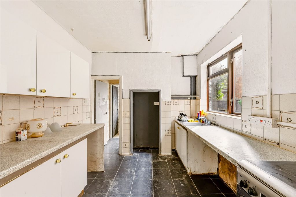 Property photo 2 of 21 Picture No. 08