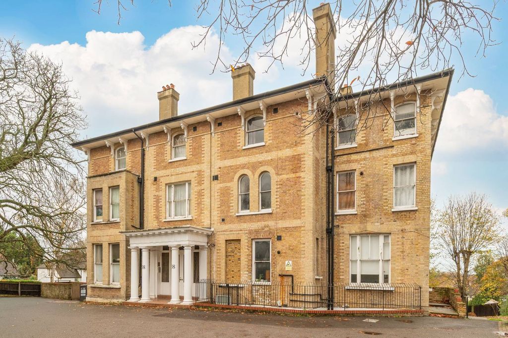 Property photo 1 of 9